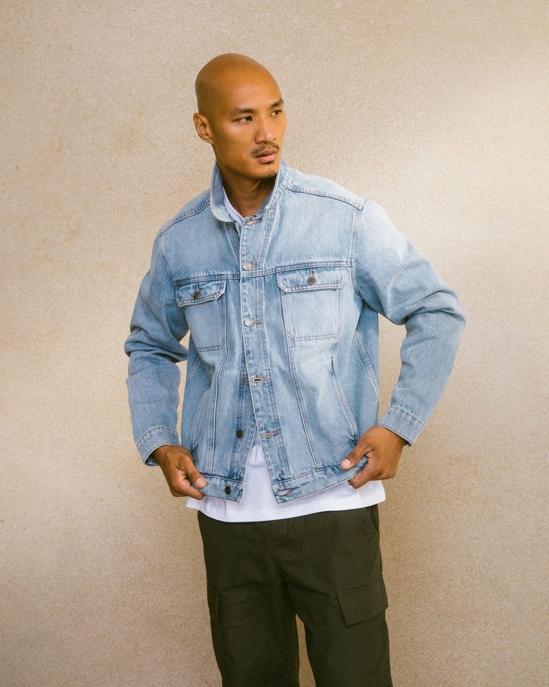 ovo truckerjacke aus dem oktober blau